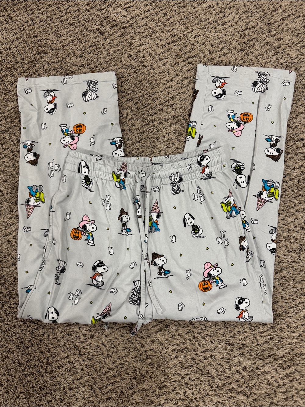 Women’s Gray Snoopy Halloween Pajama Pants